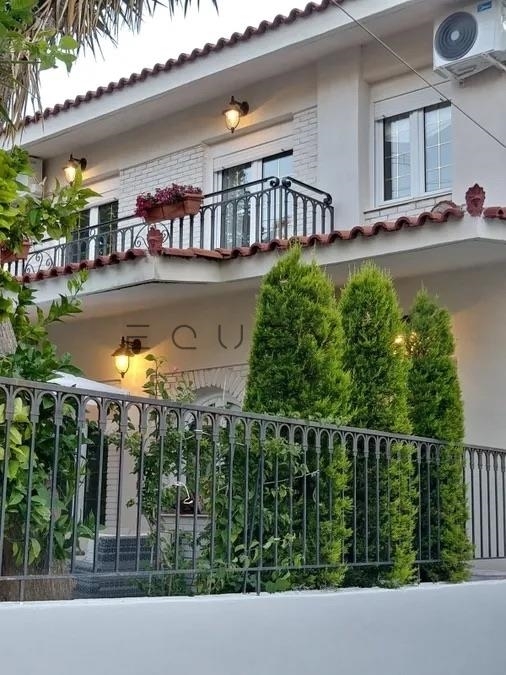 (Προς Πώληση) Κατοικία Μονοκατοικία || Αθήνα Νότια/Γλυφάδα - 160 τ.μ, 4 Υ/Δ, 675.000€ 